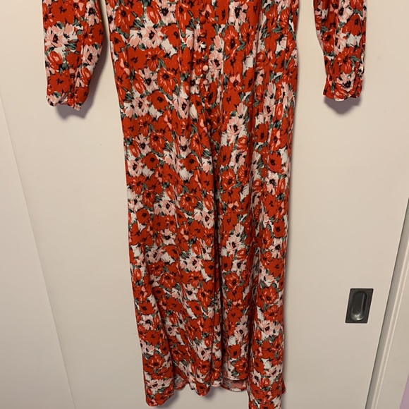 RIXO Katie Dress in Floral Print - Picture 4 of 10